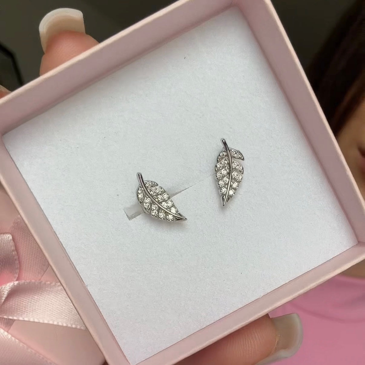 Sterling Silver Feather Earrings – Elegant & Symbolic Design